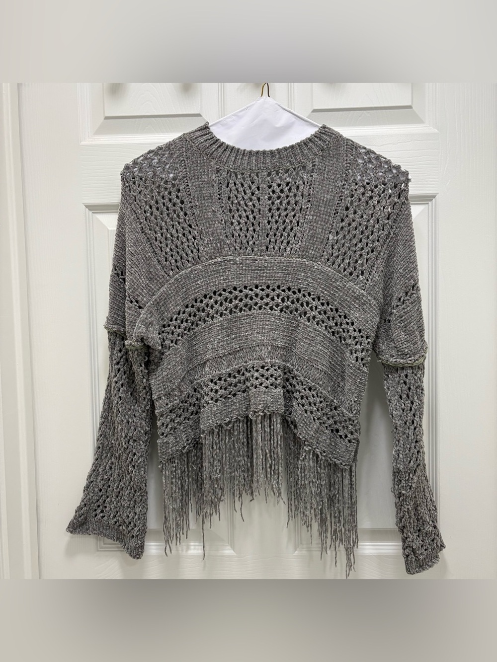 FATE Open-Knit Fringe Crewneck Sweater - M